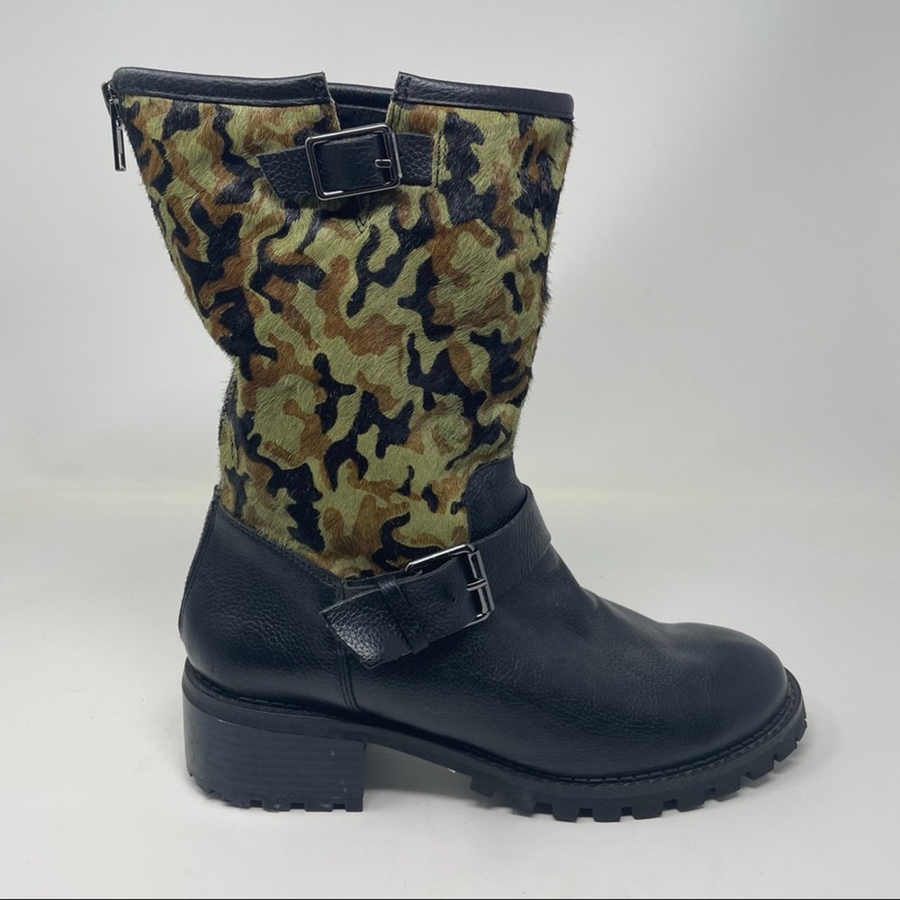 LOGO BY LORI GOLDSTEIN Paige Moto Boots Black Camo Size 8 M
